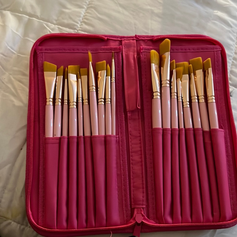 Paint brushes